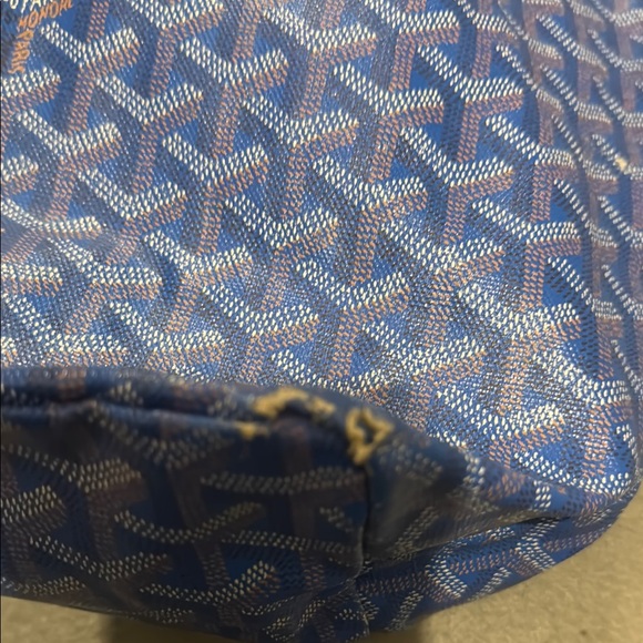 Blue Monogram Tote and Pouch Set - Picture 6 of 14